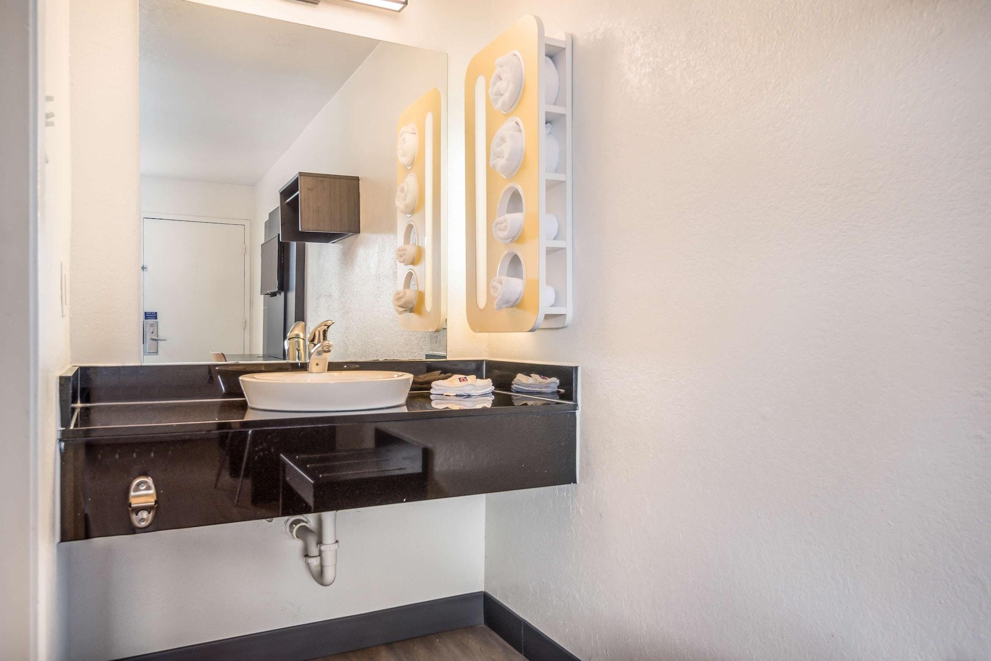 Motel 6-College Station, Tx - Bryan Eksteriør bilde