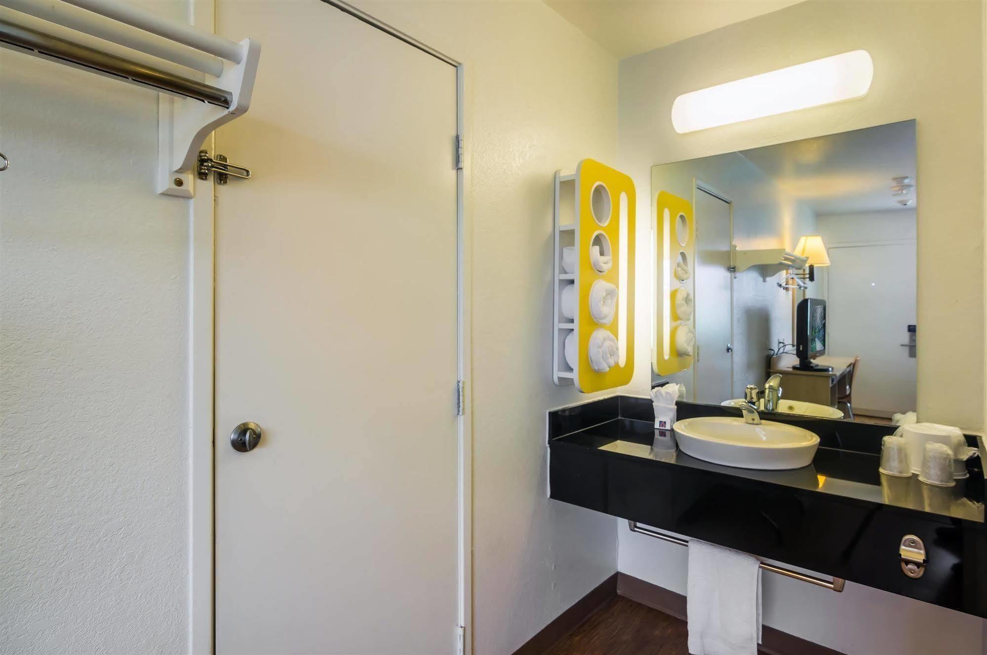 Motel 6-College Station, Tx - Bryan Eksteriør bilde