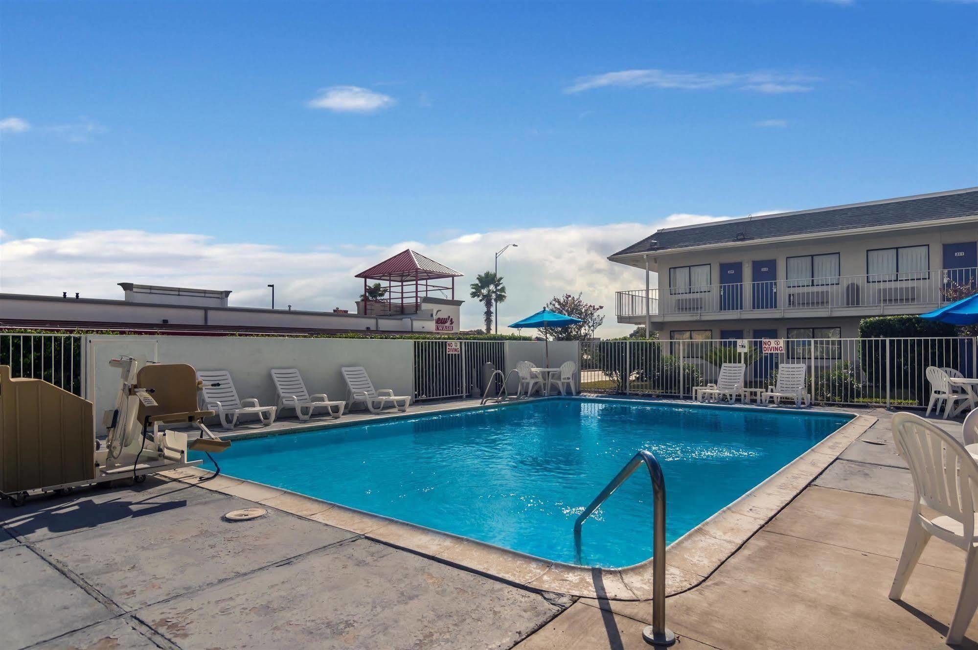 Motel 6-College Station, Tx - Bryan Eksteriør bilde